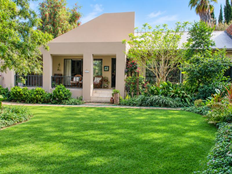 5 Bedroom Property for Sale in Dan Pienaar Free State